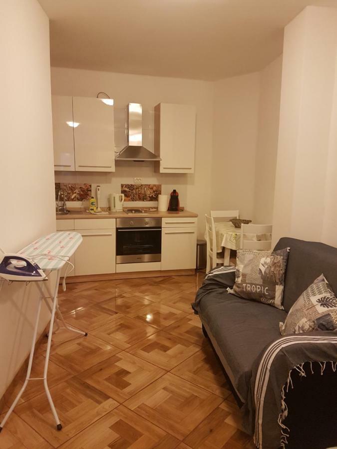 Studio Apartman Via 希贝尼克 外观 照片